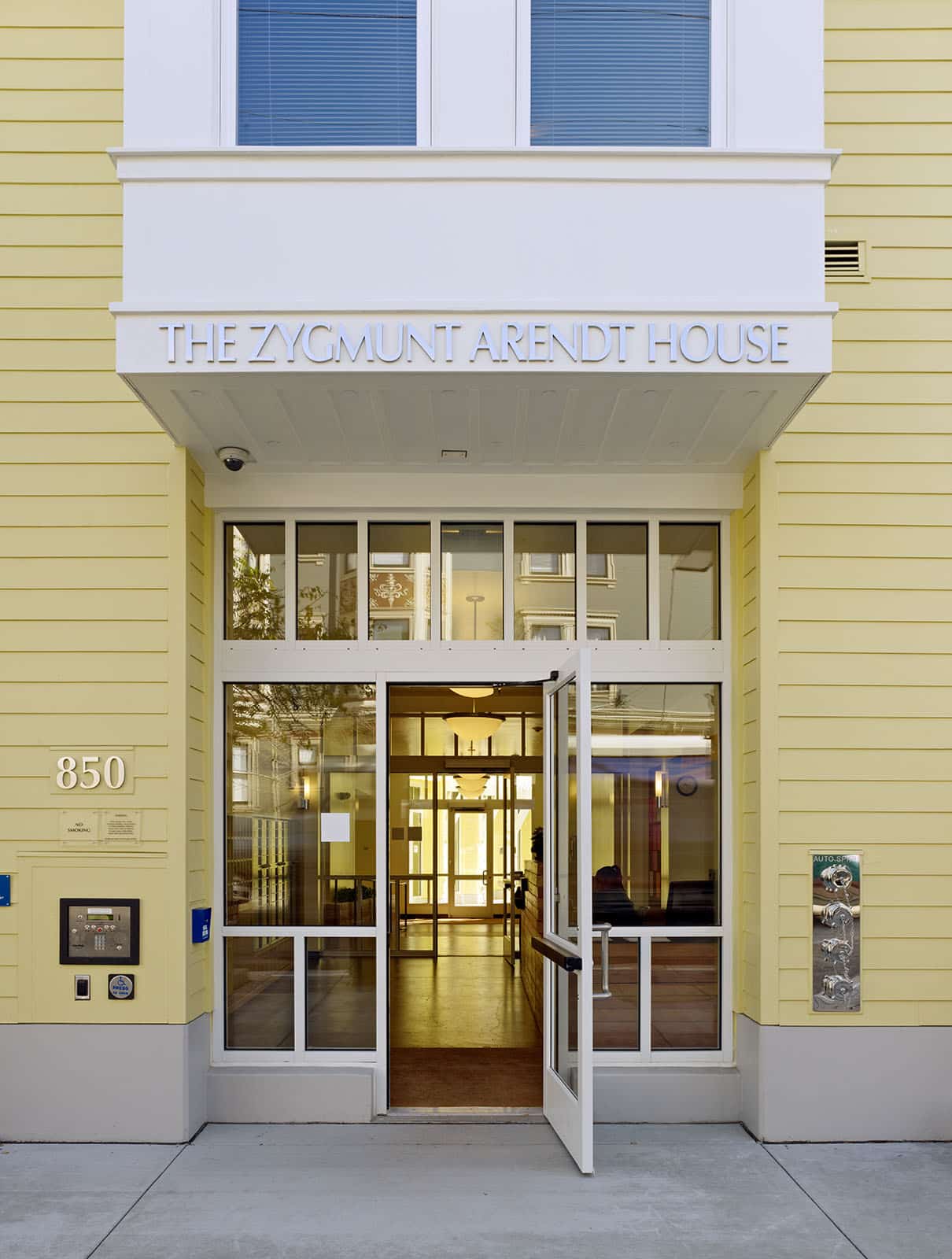 Zygmunt Arendt House entrance